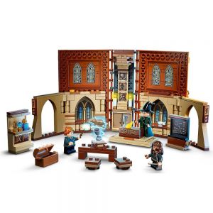 Lego Harry Potter Momento Hogwarts Aula de Transfiguração 241 Peças - 76382